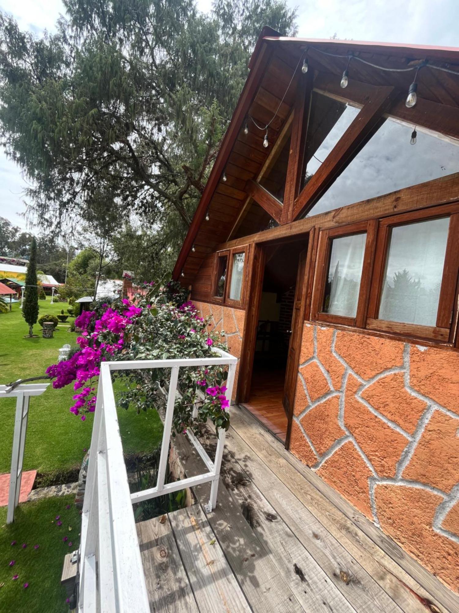 昆布雷拉斯小屋酒店 瓦斯卡坎波 外观 照片