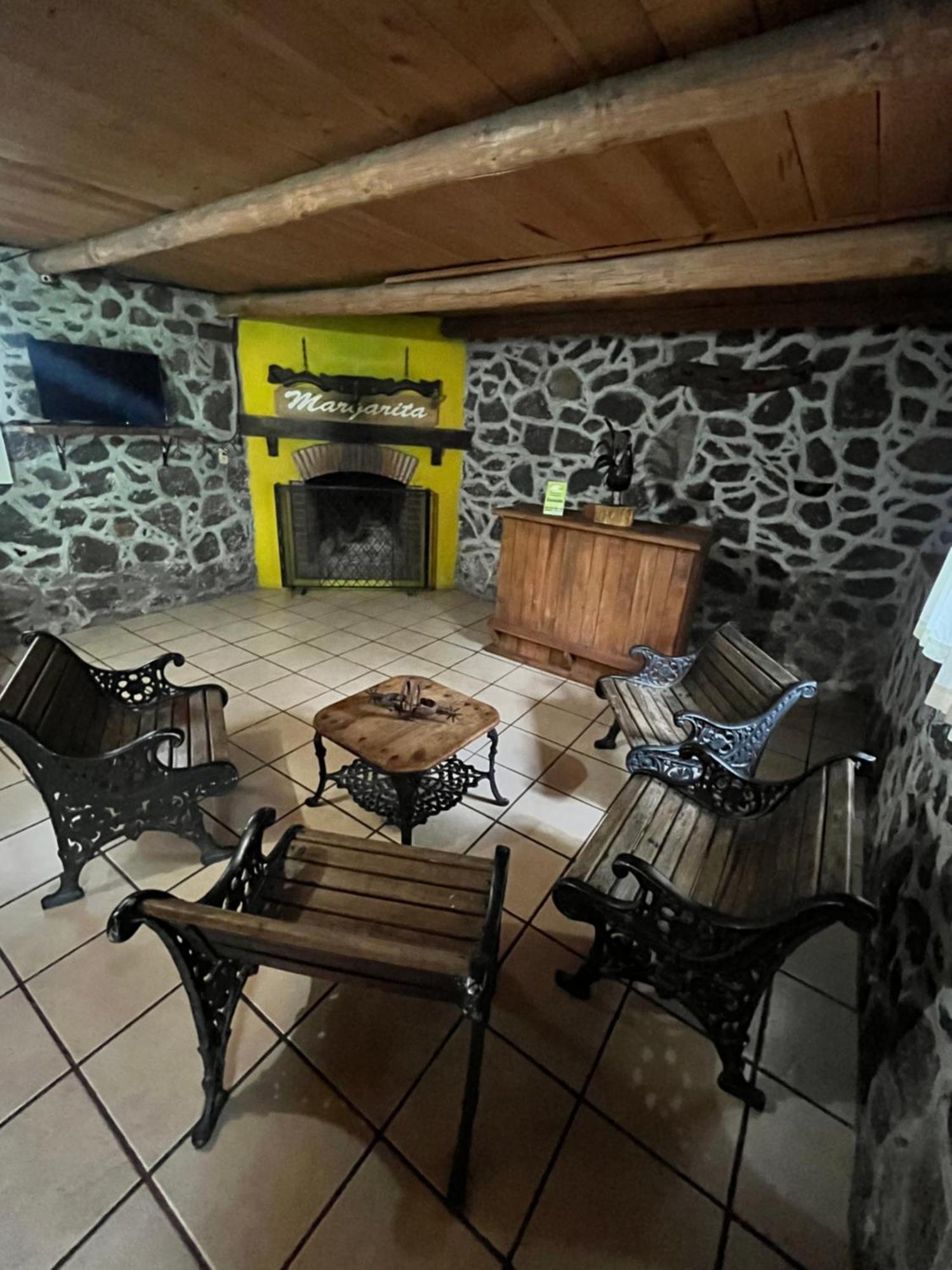 昆布雷拉斯小屋酒店 瓦斯卡坎波 外观 照片