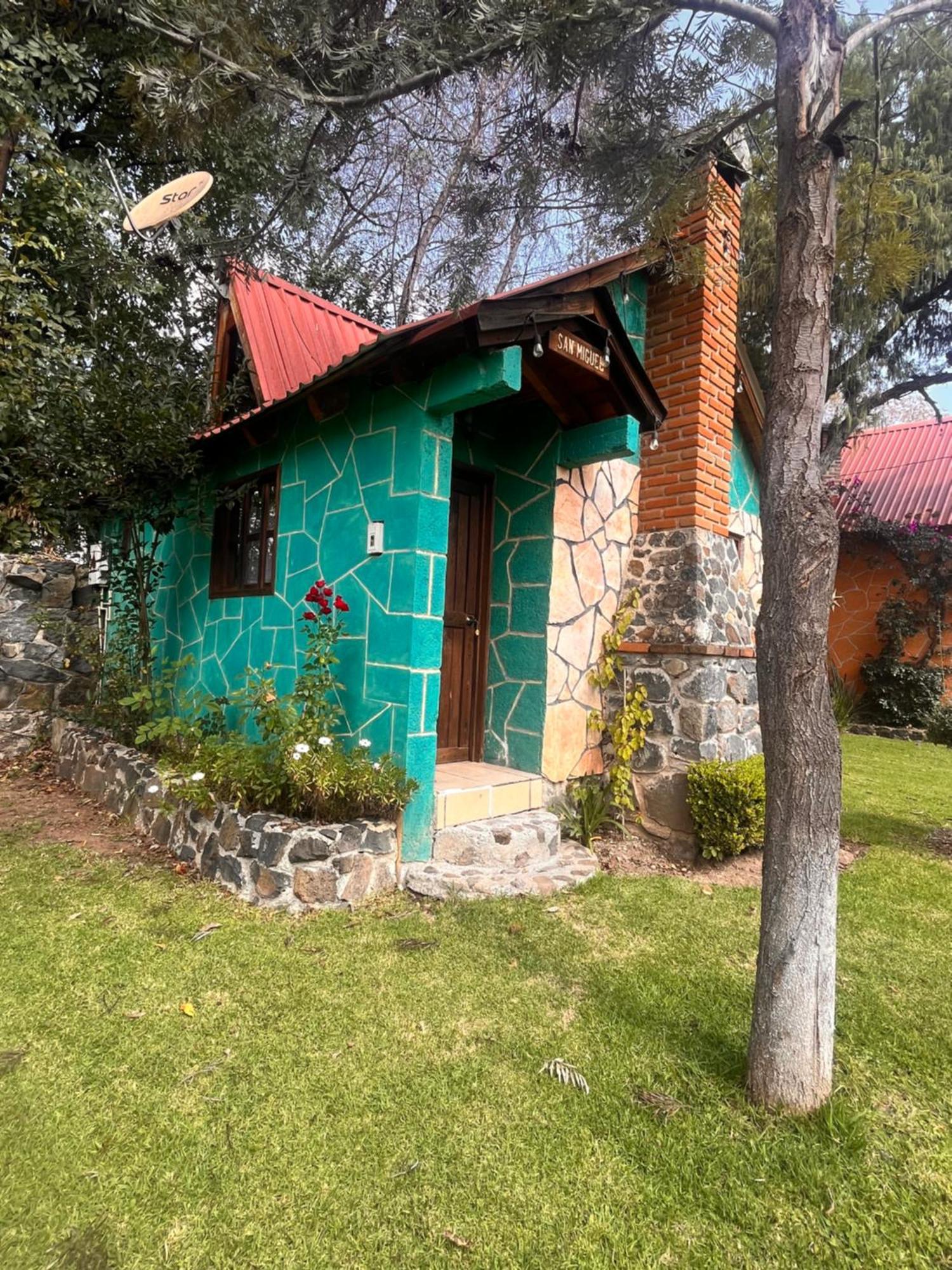 昆布雷拉斯小屋酒店 瓦斯卡坎波 外观 照片