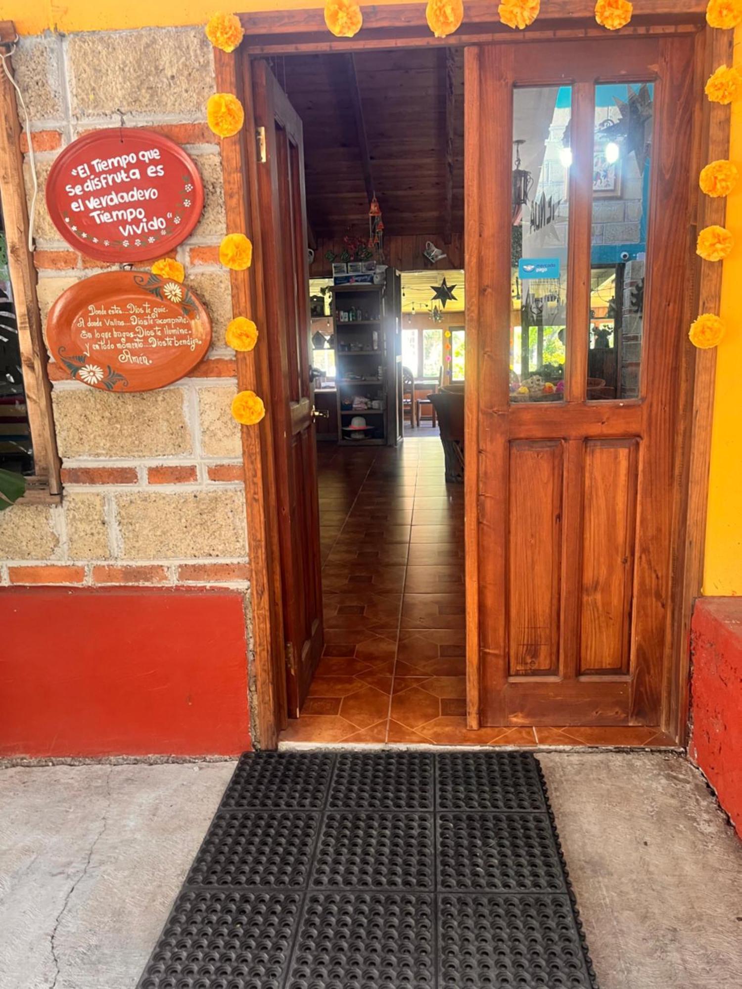 昆布雷拉斯小屋酒店 瓦斯卡坎波 外观 照片